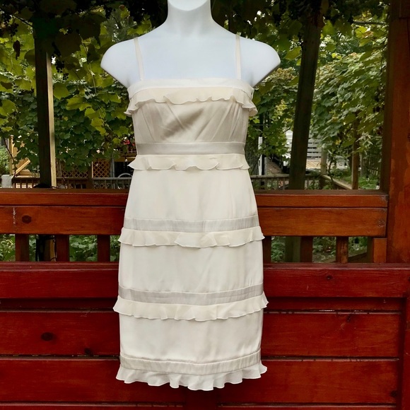 Escada Dresses & Skirts - 🌻ESCADA WHITE RUFFLE DRESS🌻